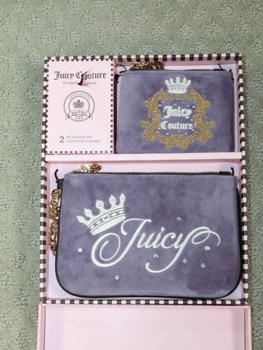 Juicy Couture Heritage Wristlet Set Dusty Violet 2 Pc Pouch Limited Edition